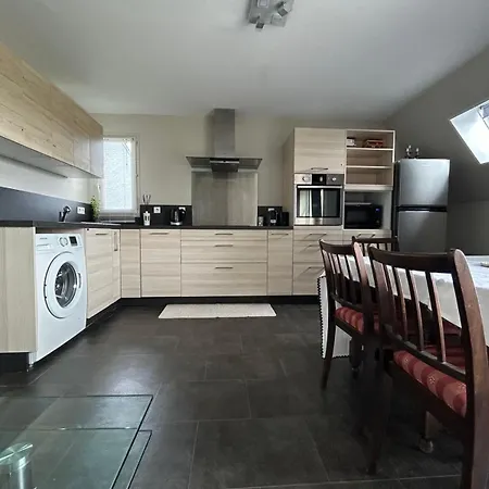 Balcon Avec Vue Sur Golf A Apartment Houlgate